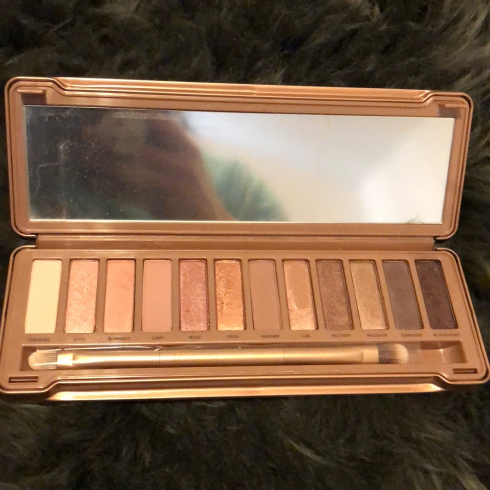 Urban decay pallet - Picture 2 of 6
